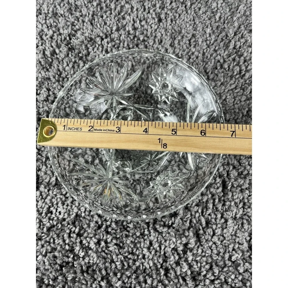 Unbranded Nut Bowl Unisex Clear Excellent Pressed Glass Starburst Pinwheel 5.5